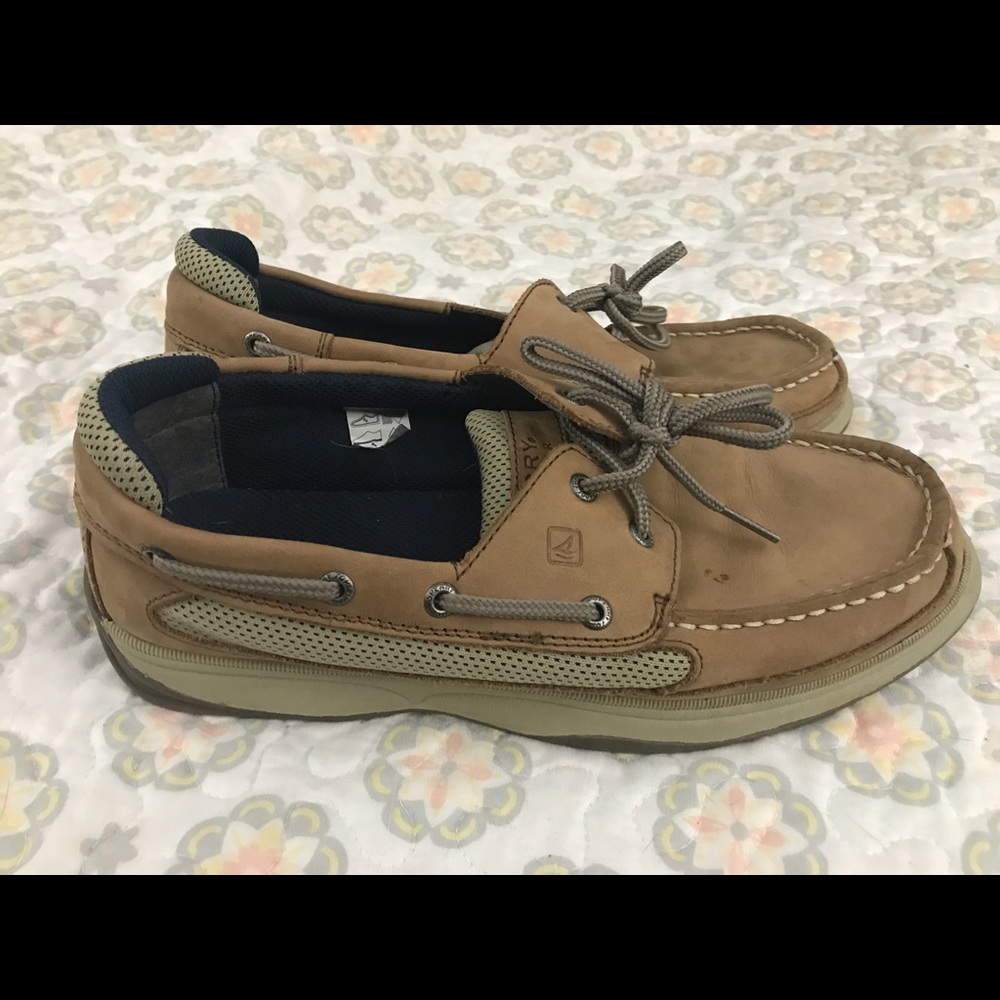 Boys size 7 Sperry’s